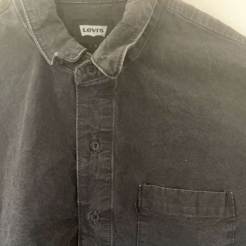 LEVI’S • L - Picture 2 of 3